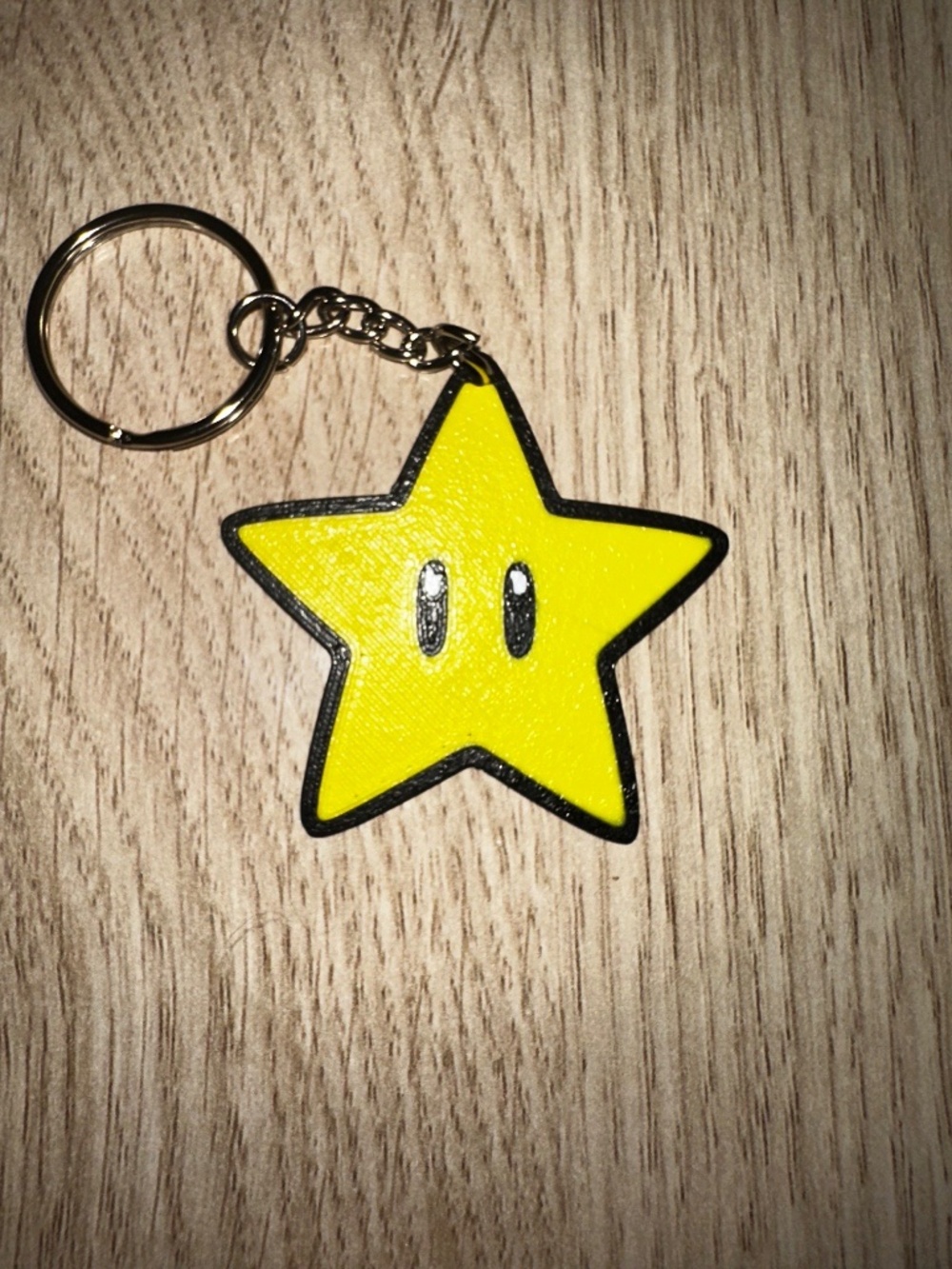 Yellow Power-Up Star Keychain – 3D Printed Retro Gaming Star Key Ring